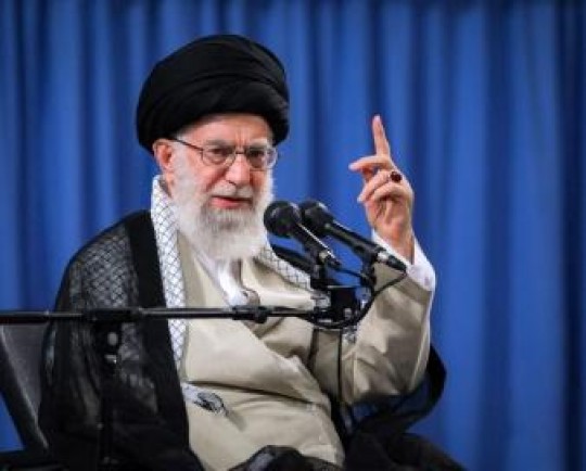 امام خامنه‌ای: آمریکا در حال گرفتن انتقام نابودی داعش از حشدالشعبی است