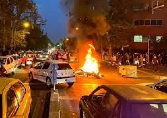 82 نفر از نیروهای انتظامی مشهد در حوادث اخیر مجروح شدند