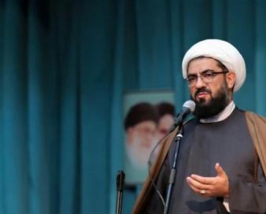 امام جمعه همدان: فضای انحصاری خودروسازان با ورود نخبگان شکسته شود