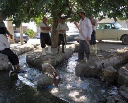 نظام آبیاری سنتی اراضی کشاورزی در بویین‌زهرا اصلاح شود